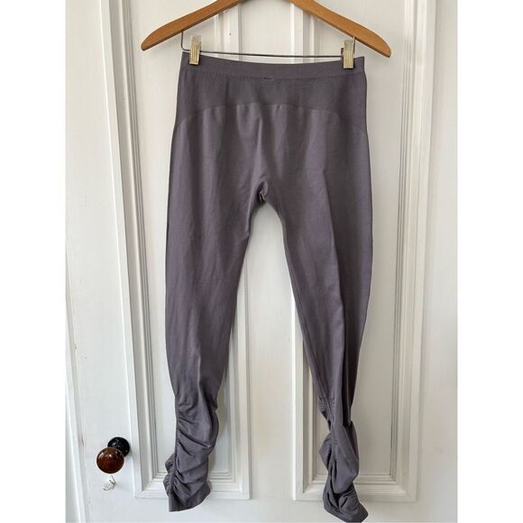 Lole gray/ light purple seamless ruched leggings S/M - Picture 6 of 6